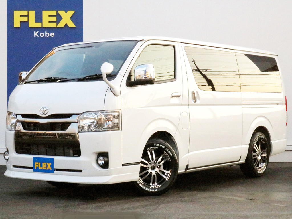 ☆未登録新車☆　ハイエース2.8ディーゼル4WD　DPⅡ!　　タフな2.8ディーゼルターボにFLEXアイテムを装着！　高級感ある仕上がりになりました！　即納車OK！　全国陸送OK！