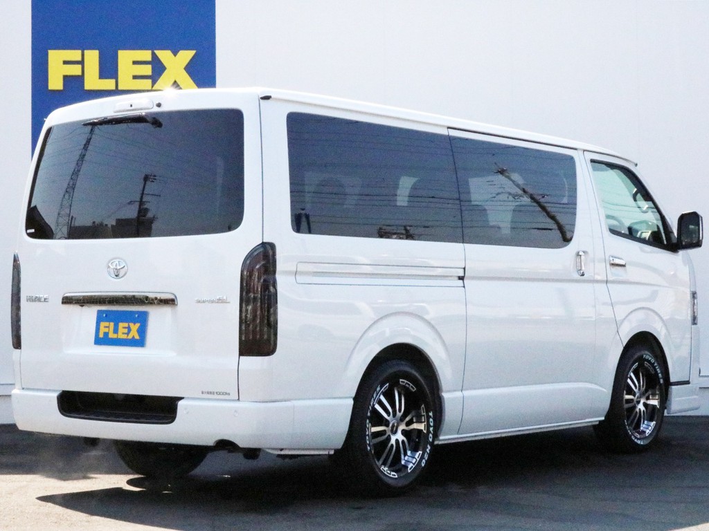 ハイエースの事なら専門店のFLEXハイエース神戸店へ！　新車中古車販売は勿論、経費が使えるリースやローンなど新たなハイエースライフを始めるお手伝いを致します！