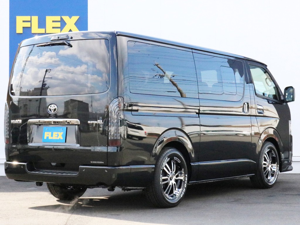ハイエースの事なら専門店のFLEXハイエース神戸店まで！　新車中古車販売は勿論、経費が使えるリースやローンなど新たなハイエースライフを始めるお手伝いを致します！