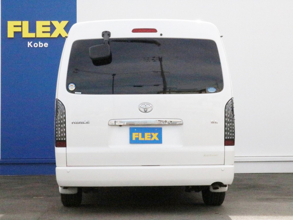 ハイエースをお探しならＦＬＥＸ神戸店へ！　神戸店の展示車両は勿論、全国のＦＬＥＸが保有するハイエースの中から貴方にぴったりの一台をお探し致します！