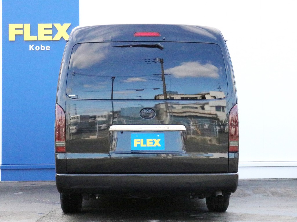 ハイエースをお探しならＦＬＥＸハイエース神戸店へ！　神戸店の展示車両は勿論、全国のＦＬＥＸが保有するハイエースの中から貴方にぴったりの一台をお探し致します。