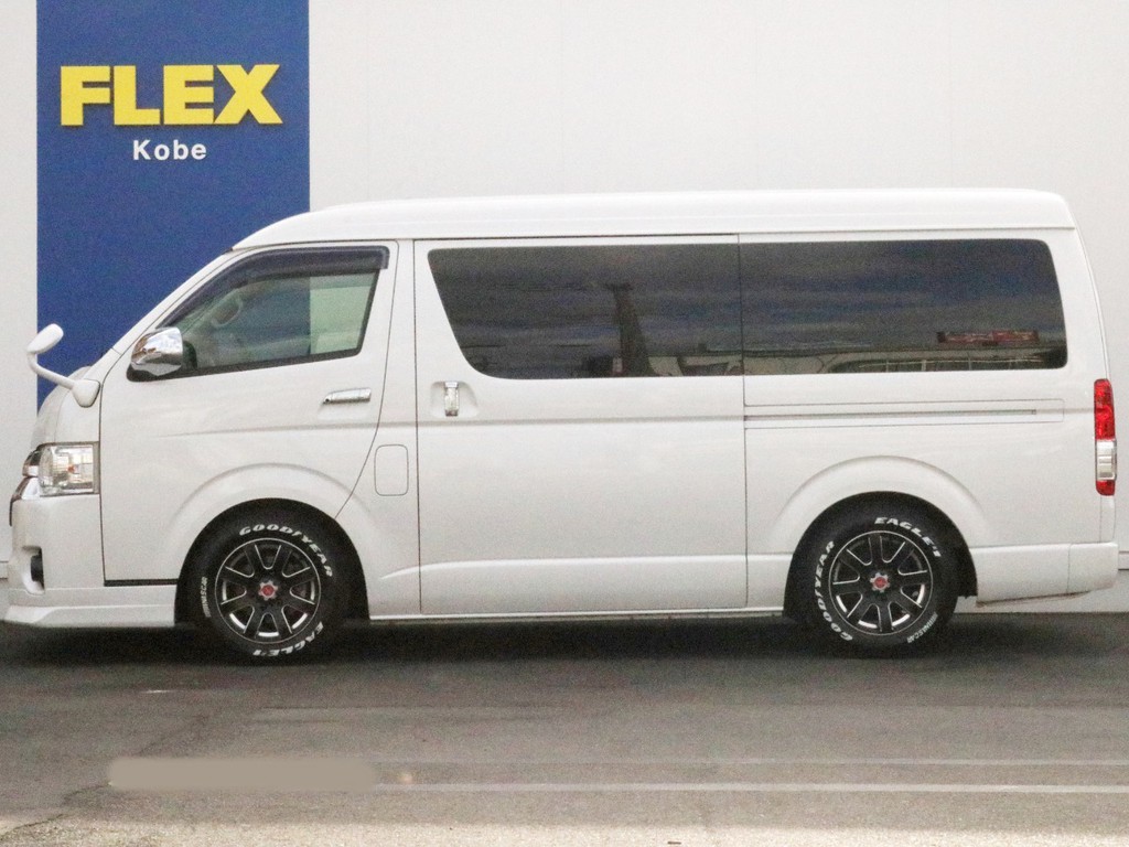 1.5インチローダウン施工済み！　車高が低くなることによって日々の乗り降りが少し楽になり、高さ制限のある場所への乗り入れも楽になります。