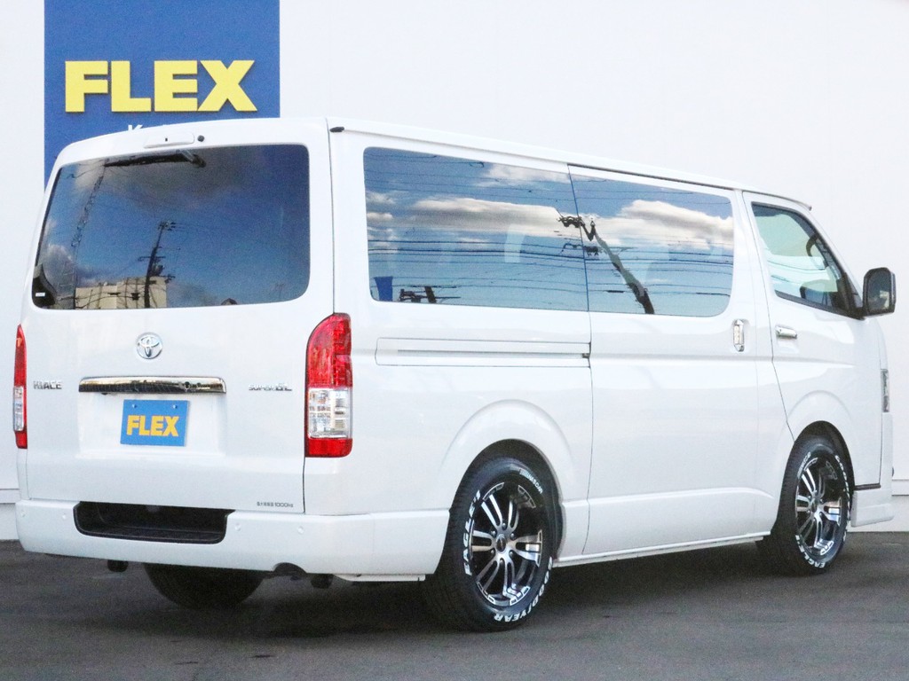ハイエースの事なら専門店のＦＬＥＸハイエース神戸店へ！　新車中古車販売は勿論、経費が使えるリースやローンなど新たなハイエースライフを始めるお手伝いを致します！
