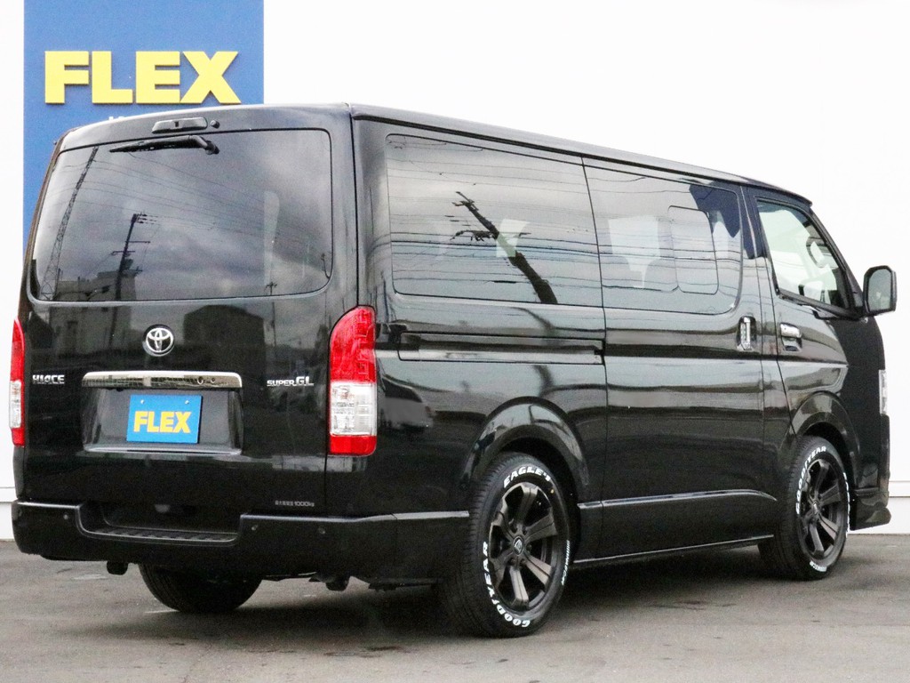 ハイエースの事なら専門店のFLEXハイエース神戸店まで！　新車中古車販売は勿論、経費が使えるリースやローンなど新たなハイエースライフを始めるお手伝いを致します！