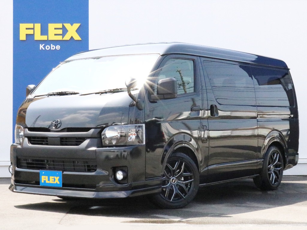 ☆未登録新車☆　高級感あるシートで車中泊対応のFLEXシートアレンジ【アレンジAS】が神戸店に完成！　メッキパーツをマットブラック塗装し、ヘッドライトもインナーブラックの【ブラックパッケージ】！