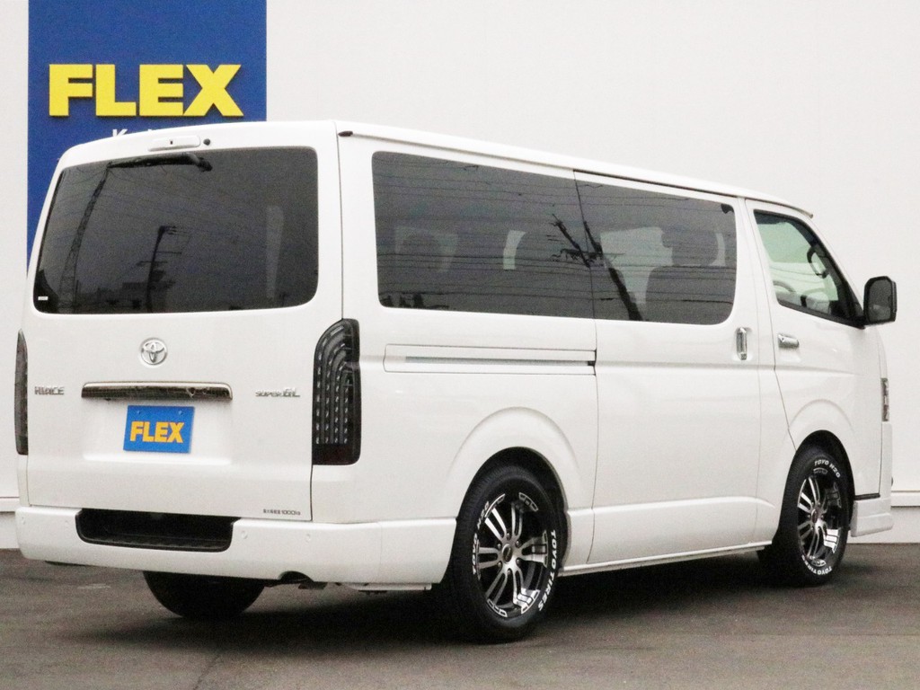 ハイエースの事なら専門店のFLEXハイエース神戸店へ！　新車中古車販売は勿論、経費が使えるリースやローンを使った販売など新たなハイエースライフを始めるお手伝いを致します！