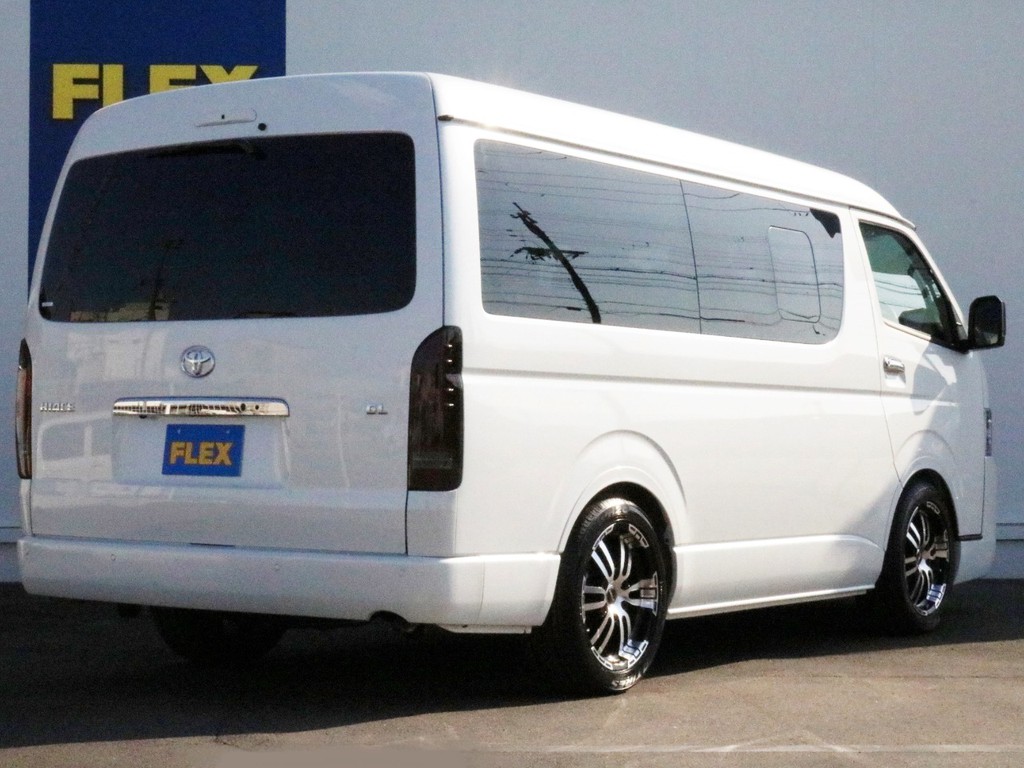 ハイエースの事なら専門店のFLEXハイエース神戸店へ！　新車中古車販売は勿論、経費が使えるリースやローンなど新たなハイエースライフを始めるお手伝いを致します！