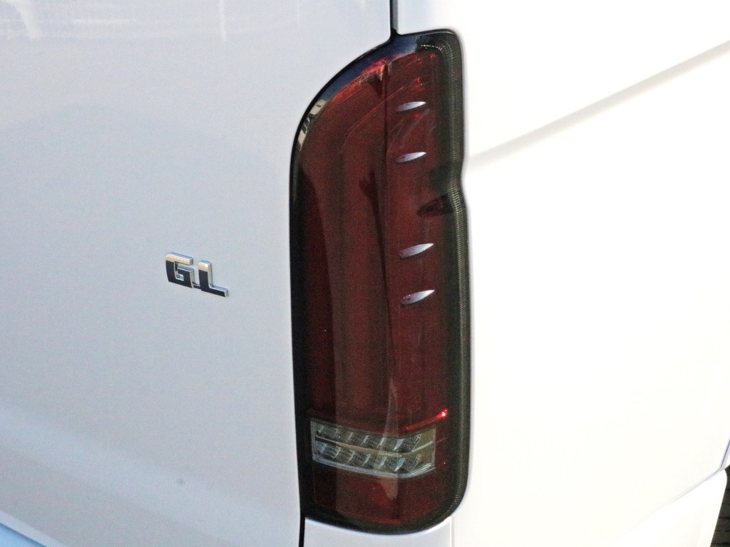 アルティメットLEDテールランプを装着済み！　視認性、デザイン性共に優れた一品です！