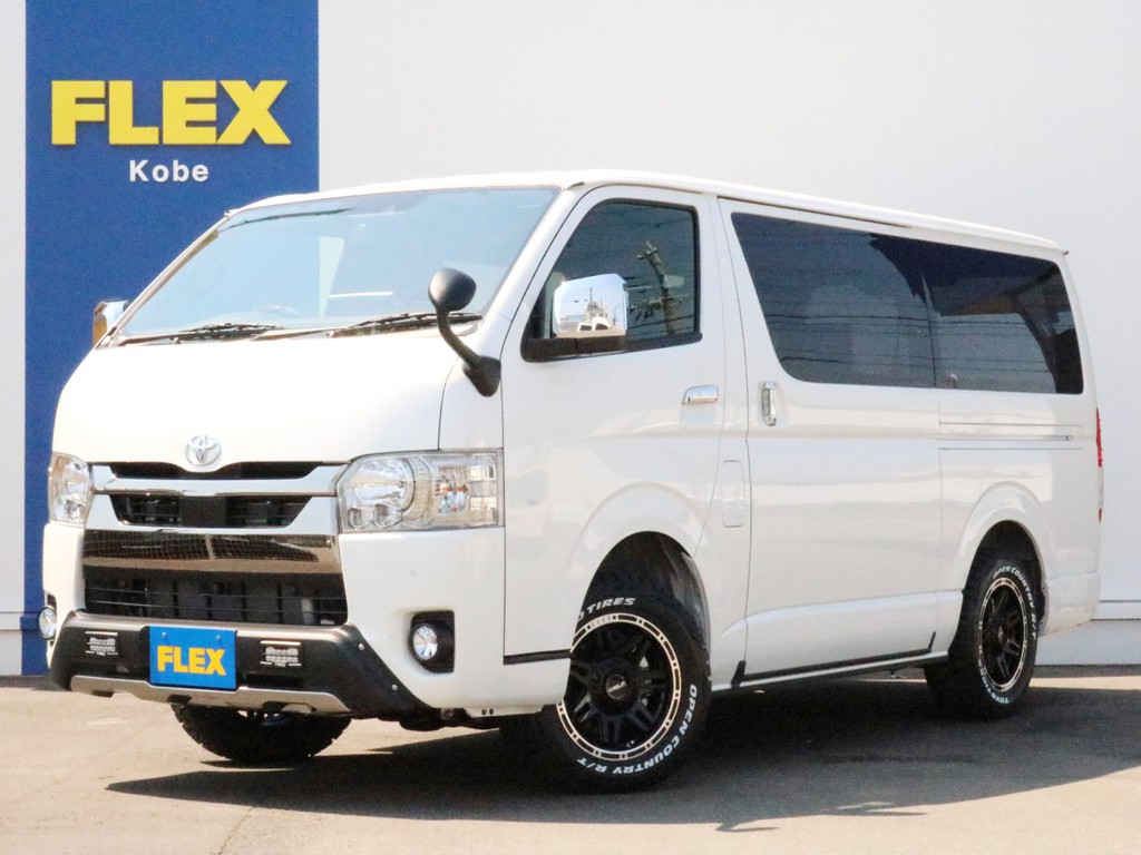 ☆未登録新車☆　ハイエースVディーゼルターボ4WDダークプライムⅡ特別仕様車にオフロードパーツを装着し、オフロード仕様に仕上げました！