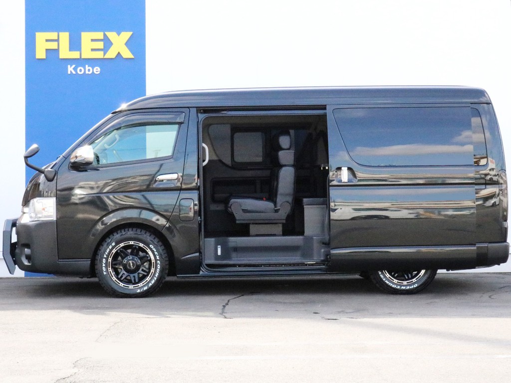 1.5インチローダウン施工済み！　車高が低くなることによって日々の乗り降りが少し楽になります。新車時メーカーオプションのパワースライドドアも完備しているので更に乗り降りが楽になります。