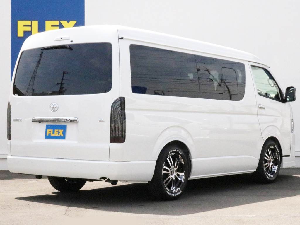 ハイエースの事なら専門店のFLEXハイエース神戸店へ！　新車中古車販売は勿論、経費が使えるリースやローンを使った販売など新たなハイエースライフを始めるお手伝いを致します！