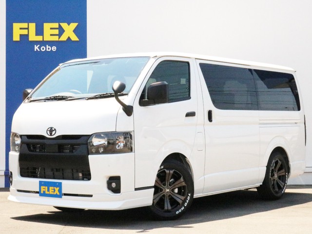 ☆未登録新車☆　新型ハイエースVディーゼルターボ2WDダークプライムⅡ特別仕様車にベッドキットType2を搭載！　メッキパーツをマットブラック塗装、ヘッドライトもインナーブラックのブラックパッケージ！