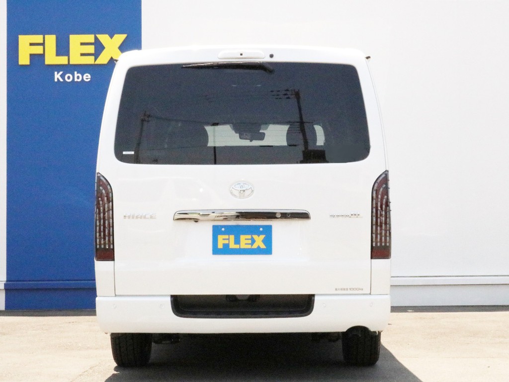 ハイエースをお探しならFLEX神戸店へ！　神戸店の展示車両は勿論、全国のFLEXが保有するハイエースの中から貴方にぴったりの一台をお探し致します。