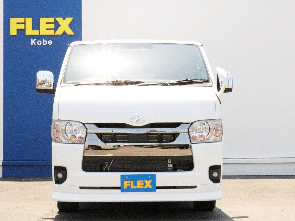 新型ハイエースVディーゼルターボ2WDでお出かけしましょう！　ベッドキットType2を搭載した車中泊対応の一台！　新車不足の為、ご来店お問い合わせはお早めに！　FLEX神戸店まで！