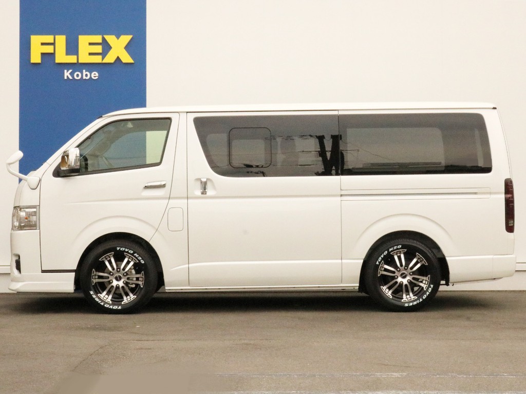 1.5インチローダウン施工済み！　車高が低くなることによって日々の乗り降りが少し楽になり、高さ制限のある場所への乗り入れも少し楽になります。