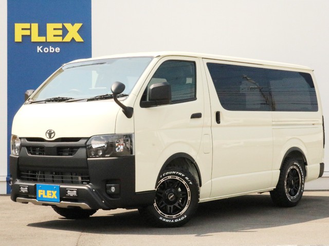 ☆未登録新車☆　ハイエースVディーゼルターボ2WDをオフロード仕様に仕上げました！　カタログには載っていない特設カラーのライトイエロー！　車中泊対応のベッドキットType2を装備！　全国陸送納車OK！