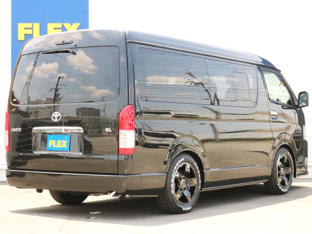 ハイエースの事なら専門店のFLEXハイエース神戸店へ！　新車中古車販売は勿論、経費が使えるリースやローンを使った販売など新たなハイエースライフを始めるお手伝いを致します。