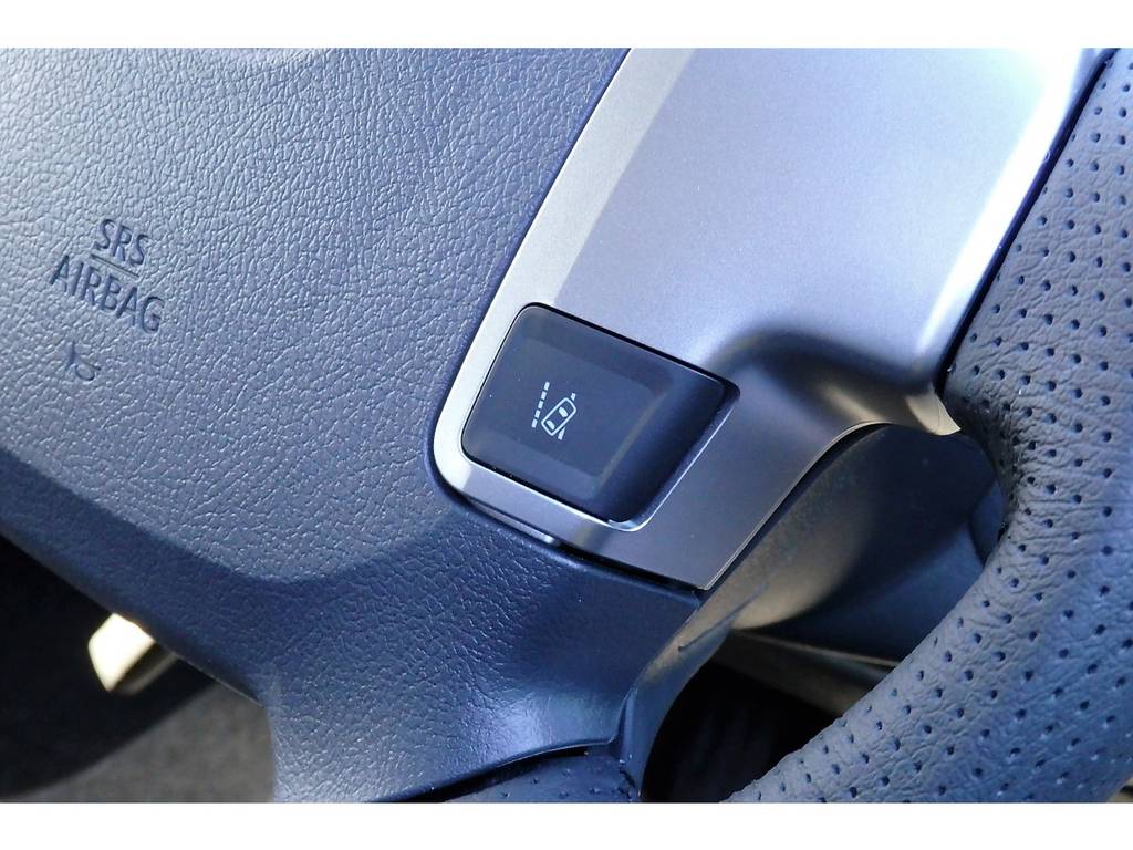 横滑り防止（VSC)オン、オフ機能付き