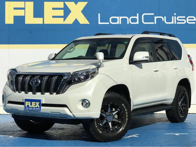 後期型☆1万キロ台低走行☆ワンオーナー、禁煙車☆ＬＥＤヘッドライト☆サンルーフ☆ルーフレール☆コーナーセンサー☆ウッドコンビステアリング☆ウッドコンビシフトノブ☆バックカメラ☆ビルトインＥＴＣ☆
