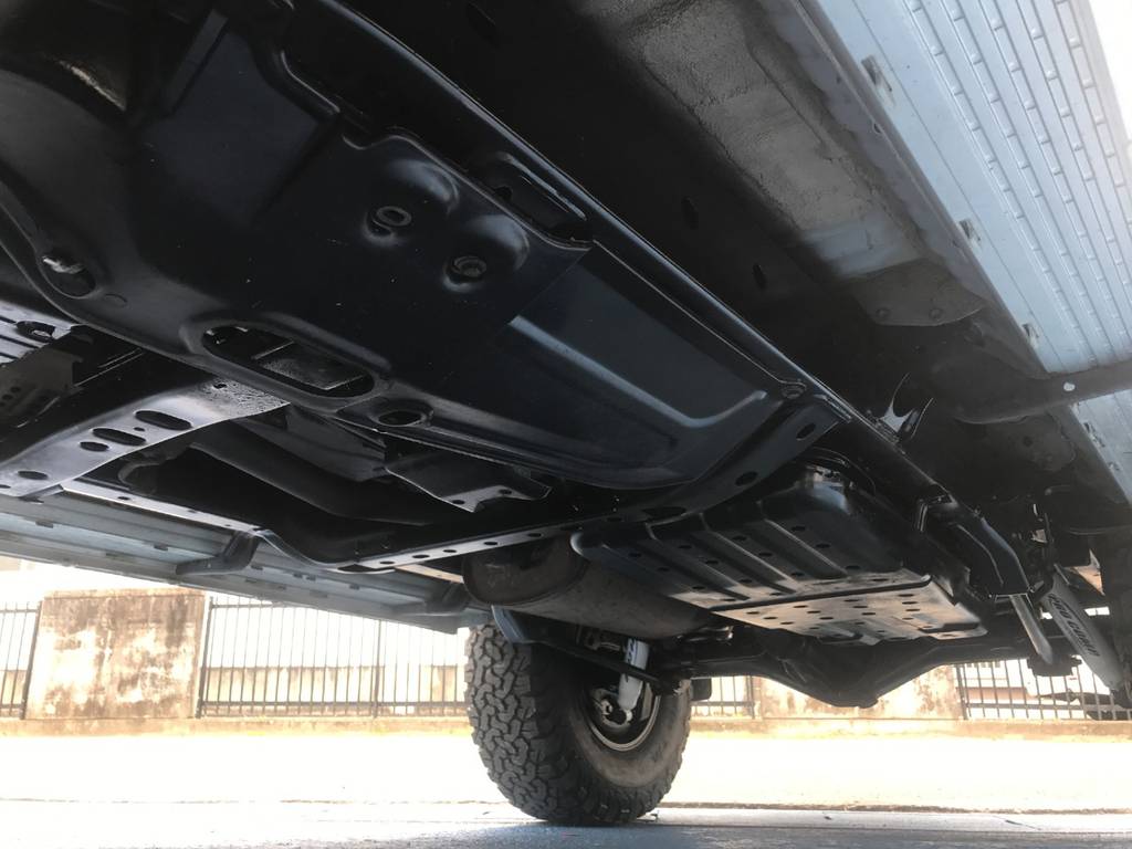 下回りは高圧洗浄後防錆パスターにて仕上げてあります☆