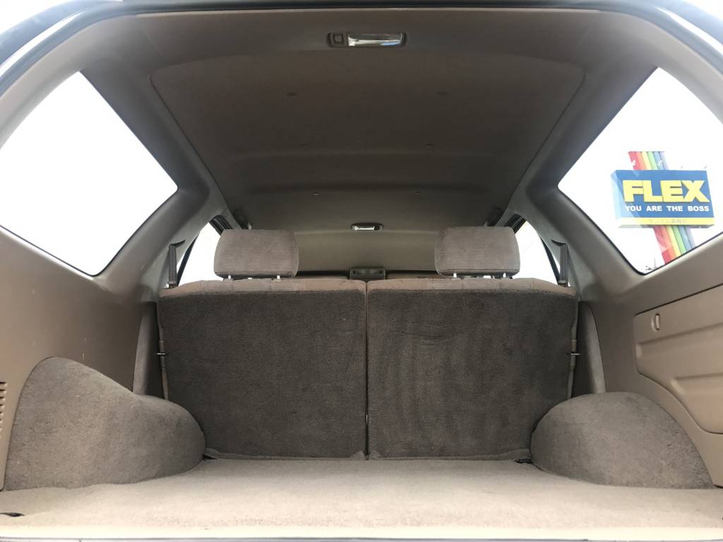 天張りもキレイに保たれております☆