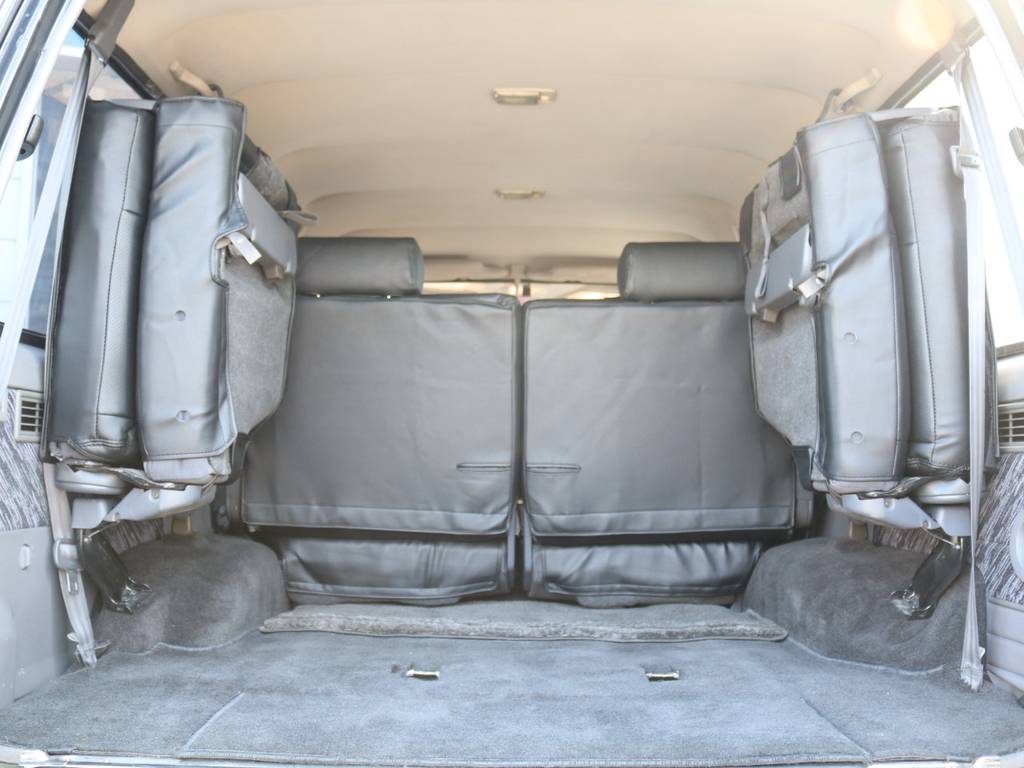 荷室は広々お使い頂けるスペースがございます☆