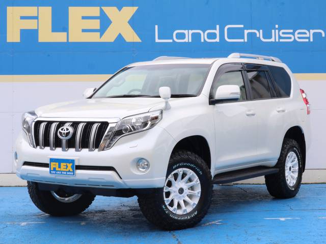 新車未登録☆ＴＸ☆ディーゼルターボ☆寒冷地仕様☆サンルーフ☆ＬＥＤヘッドランプ☆ルーフレール☆サイドバイザー☆フロアマット☆ステアリングスイッチ☆