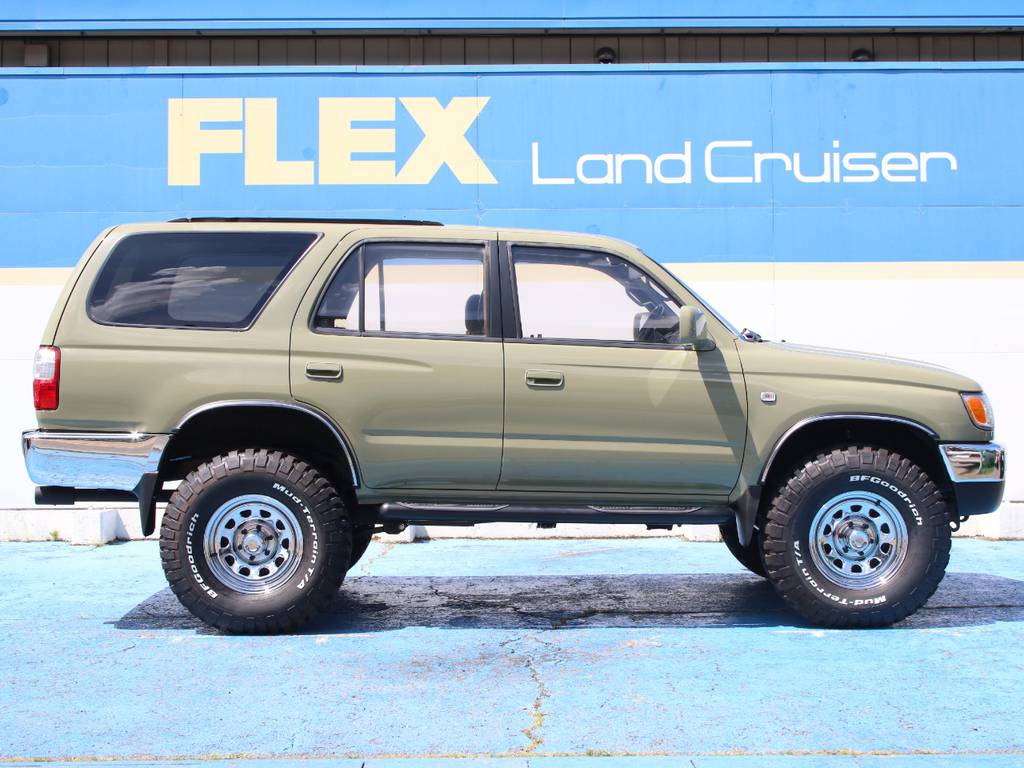 右側面もキレイに保たれております☆