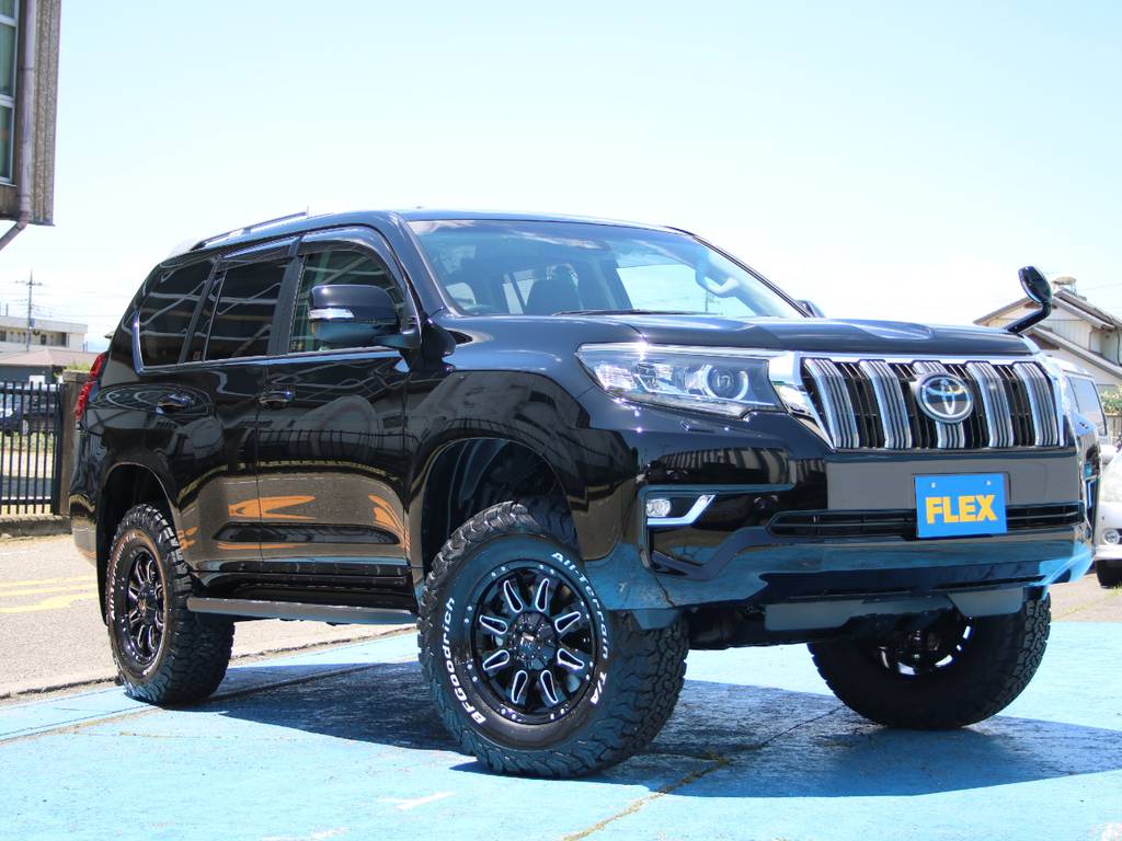 大変お待たせ致しました、新型１５０プラド新入庫です☆