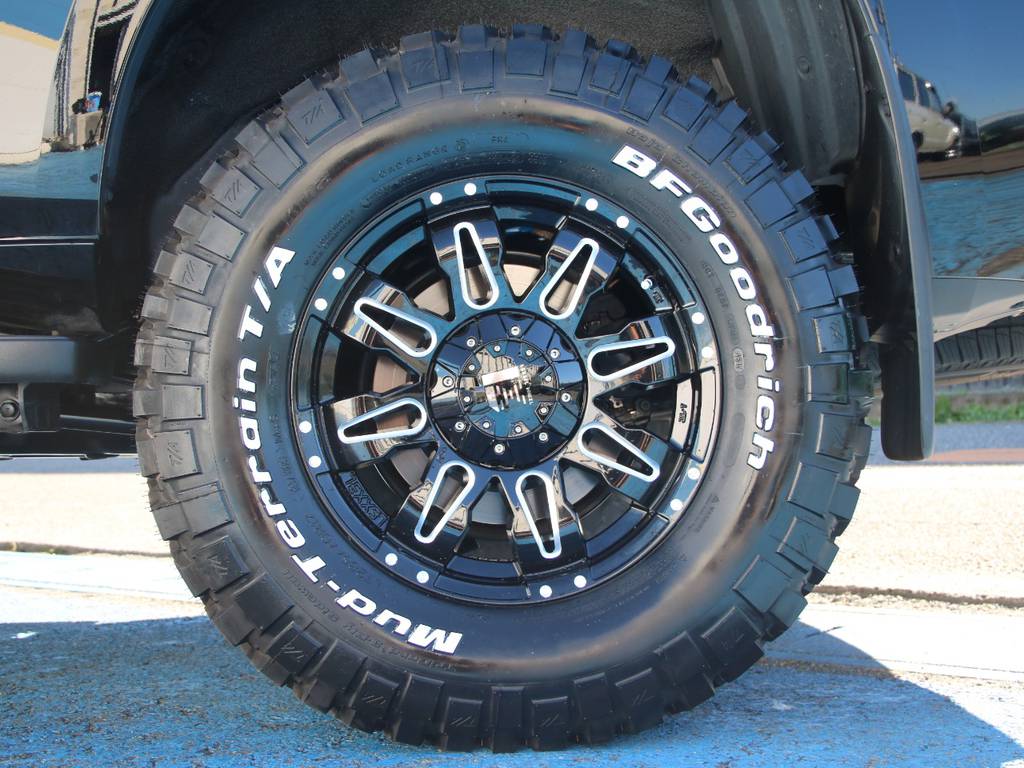 新品ＬＥＸＸＥＬ１７インチＡＷ☆新品ＢＦＧ２８５ＫＭ２タイヤ☆