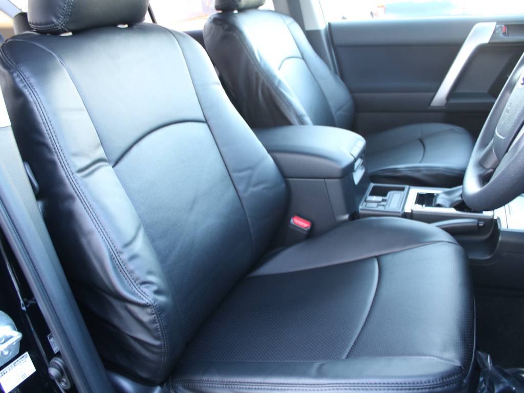 運転席はゆったりとしていますので乗り心地がいいです☆