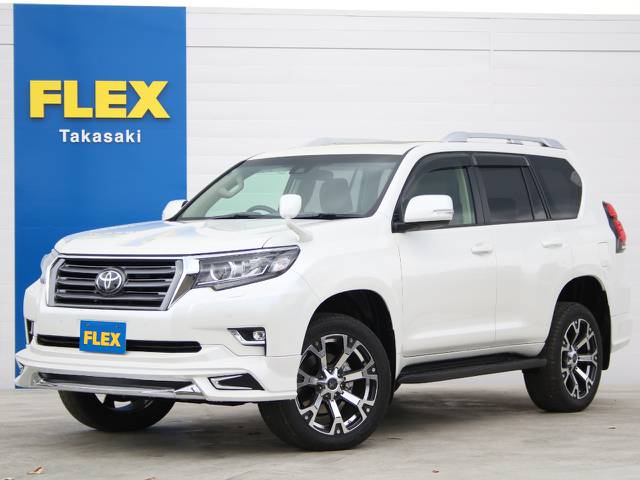 新車未登録☆即納車可能☆ＴＸ5人乗り☆ディーゼルターボ☆内装ベージュ☆新品ＷＡＬＤエアロ☆新品ＮＩＴＲＯ２０インチＡＷ☆新品タイヤ☆新品カロッツェリア９インチナビ☆新品バックカメラ、ＥＴＣ☆