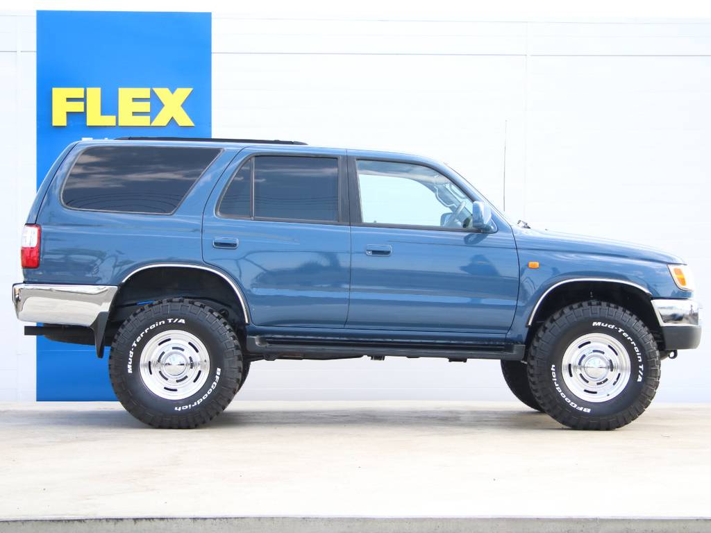 右側面もキレイに保たれております☆