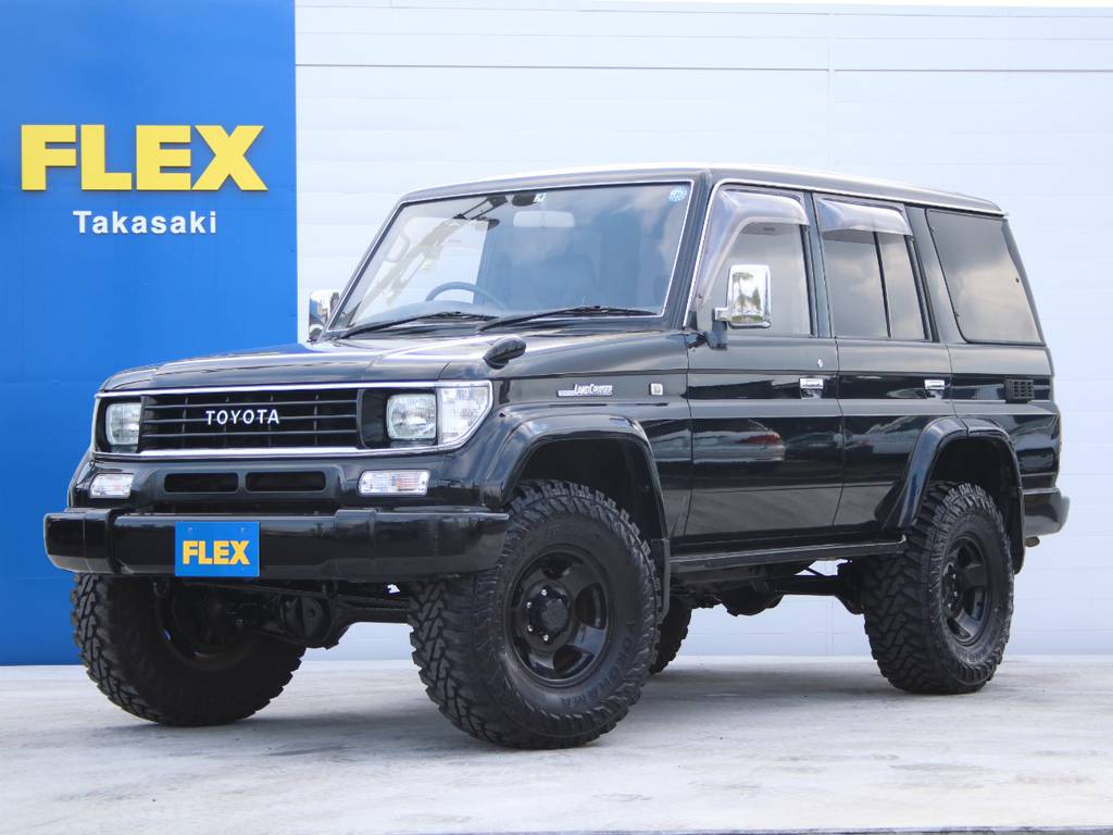 買取直販車☆オールペイントブラック☆リフトアップ☆16インチＡＷ☆ジオランダーＭＴタイヤ☆サンルーフ☆フルセグ対応ナビ☆ブラックシートカバー☆