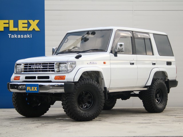 買取車両☆茶内装☆オールペイント☆２ＵＰ☆新品ジムライン１５ＡＷ☆新品ＴＯＹＯオープンカントリー☆新品メッキグリル☆新品クリスタル灯火類☆新品ＬＥＤテール☆社外ナビ☆