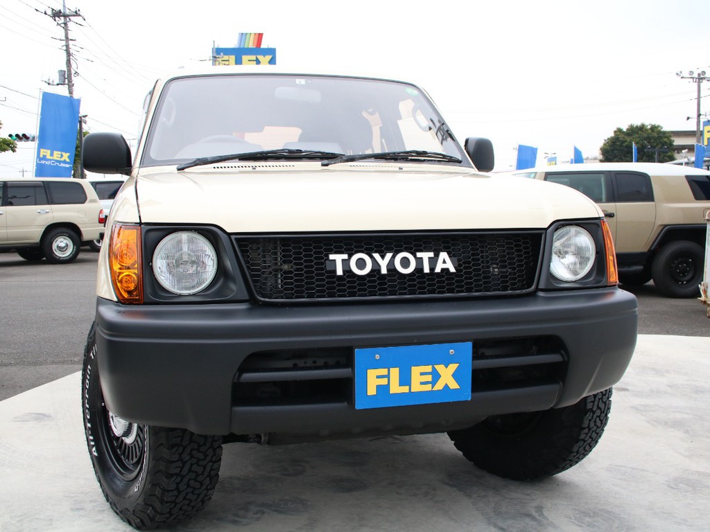 迫力のフロントフェイス☆新品オリジナルＴＯＹＯＴＡグリル☆