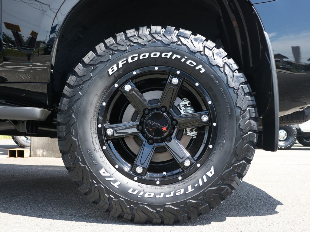 新品MKW１７インチAW☆新品ＢＦＧ２７５ATタイヤ☆