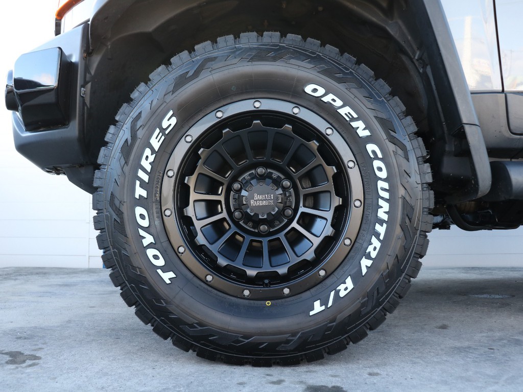 新品バークレイハードロック１７インチＡＷ☆新品ＴＯＹＯオープンカントリー２８５タイヤ☆