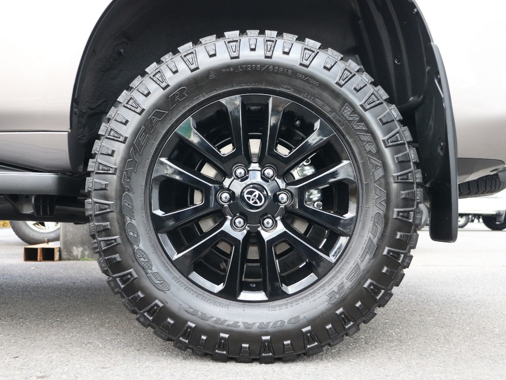 トヨタ ランドクルーザープラド 2.8 TX Lパッケージ 70th