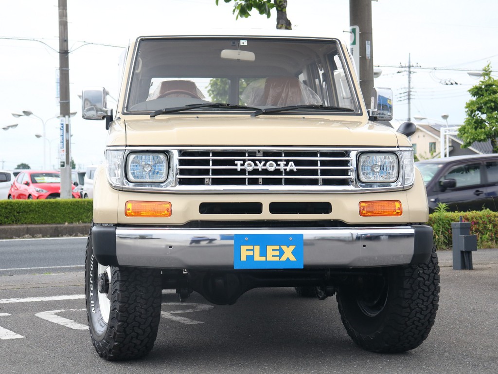 クラシカルなフロントフェイス☆新品ヘッドライト☆新品フロントウィンカー☆新品ＴＯＹＯＴＡメッキグリル☆