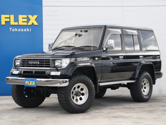 EXワイド☆ブラックオールペイント☆寒冷地仕様☆２インチUP☆ミッキートンプソンAW☆ＢＦＧタイヤ☆新品ＬＥＤテールランプ☆社外ナビ☆ETC☆AUX有り☆サンルーフ☆ヒッチメンバー☆リアヒーター☆