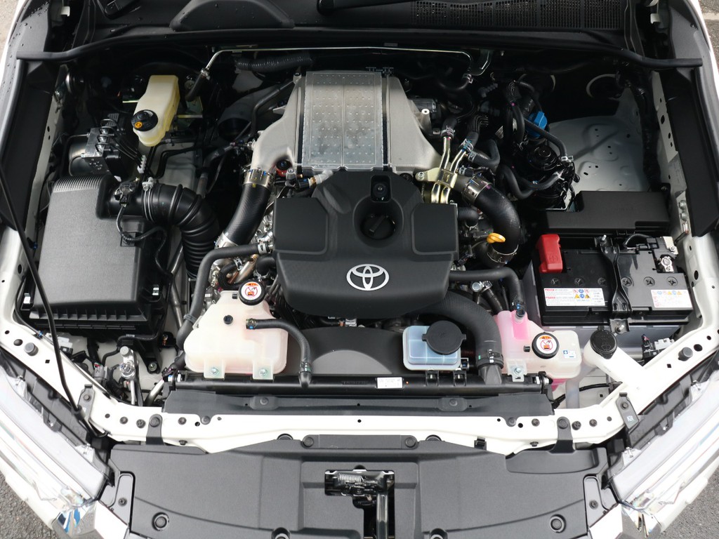 ２４００ｃｃディーゼルターボ☆クリーンディーゼルですので全国登録可能です☆