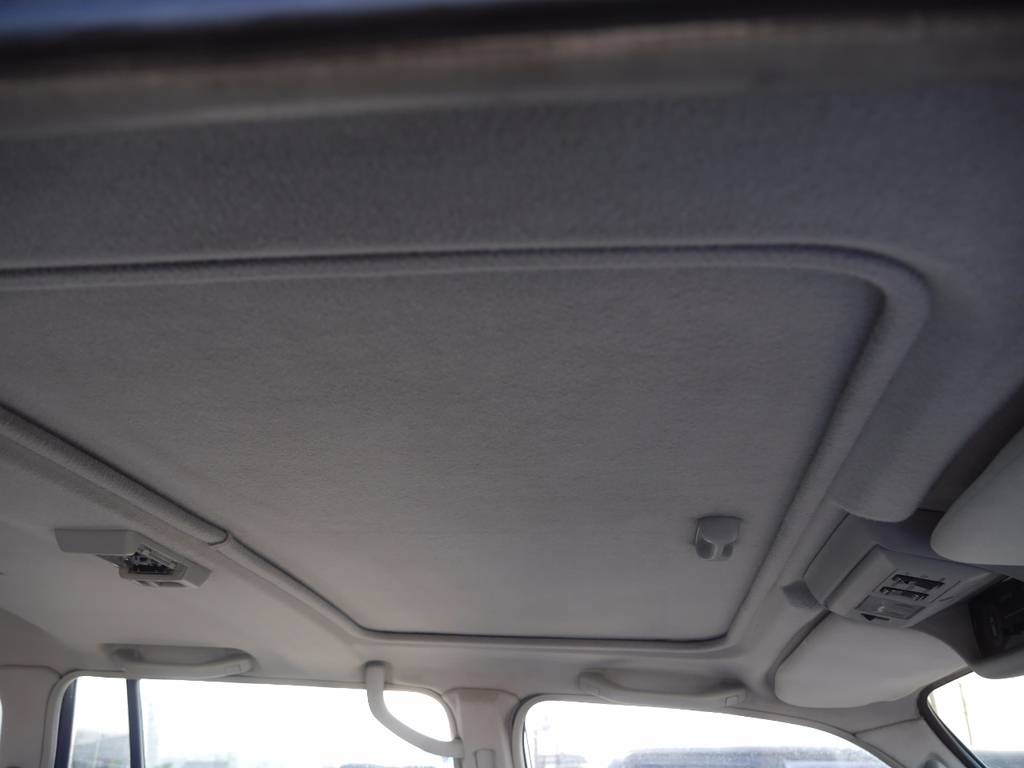 品質チェックシート用いての整備が行われており、整備代金は車輛代に含まれております。