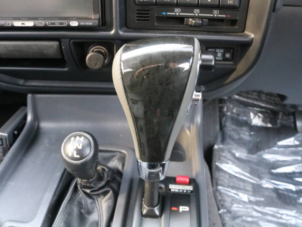 広々とした運転席＆助手席シートです！