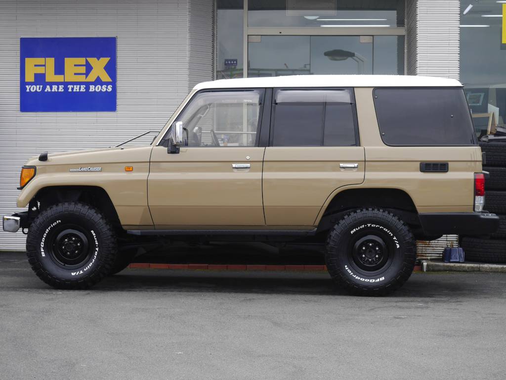 ２インチリフトupにより迫力のサイドビュー！