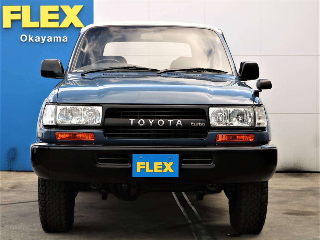 クラシック感溢れる１台に仕上がりました。ＴＯＹＯＴＡグリルがとても似合います！