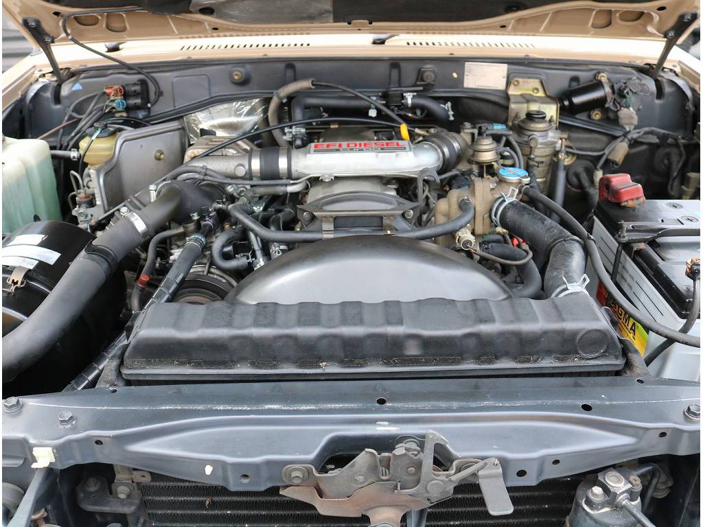 全国陸送納車可能で御座います。お気軽にお問合せ下さいませ。