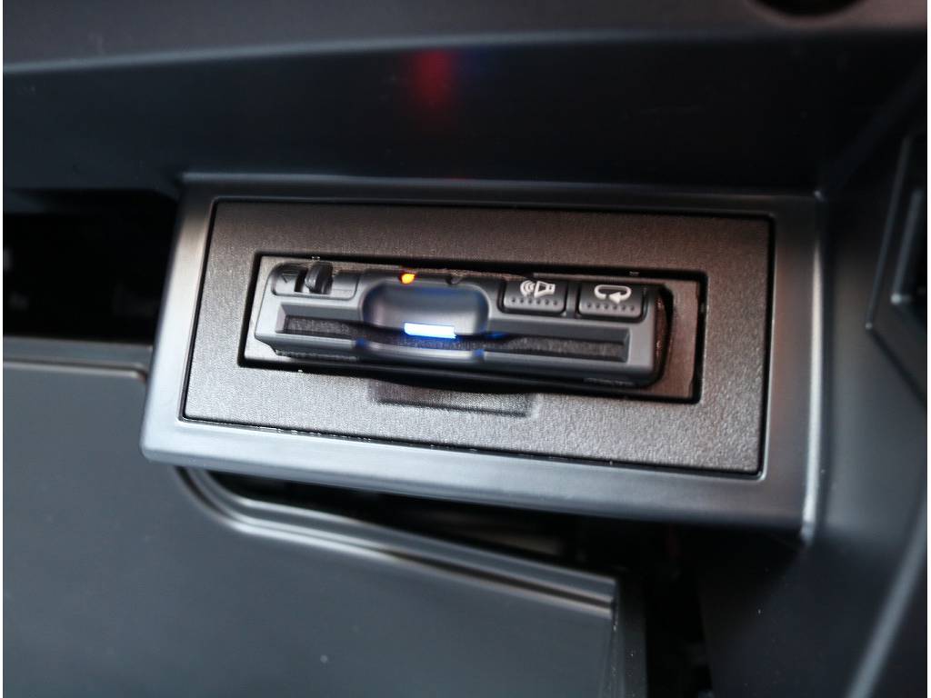 ETC車載器ビルトイン加工取付しております！