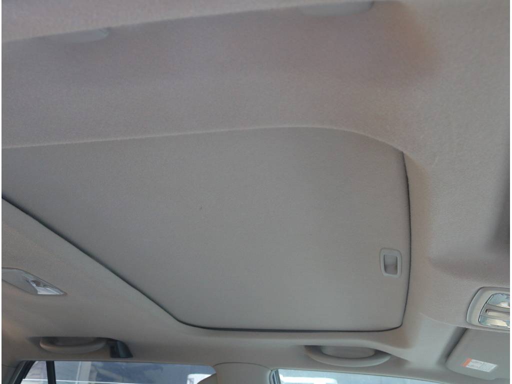 サンルーフも完備！！