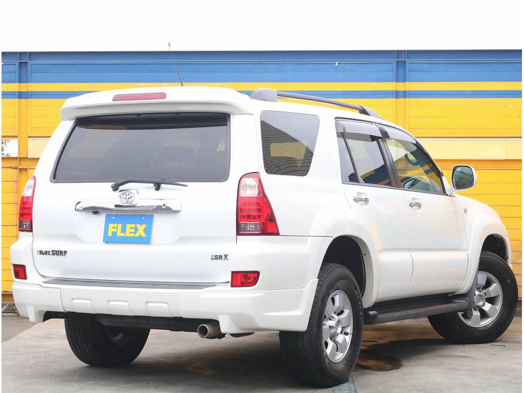 人気パールホワイトになっております！！